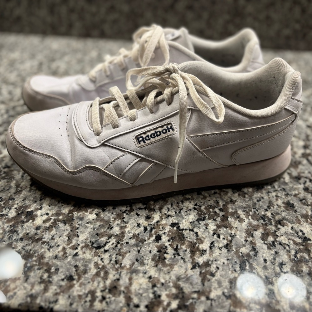 Reebok Classic Sneakers